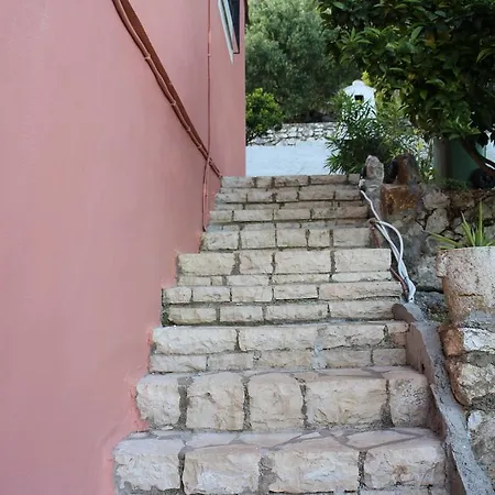 Sunrise View Apartment *